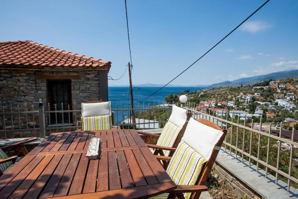 ¨Με Θέα Το Ηλιοβασίλεμα¨ Villa อาฟิสโซส ภายนอก รูปภาพ